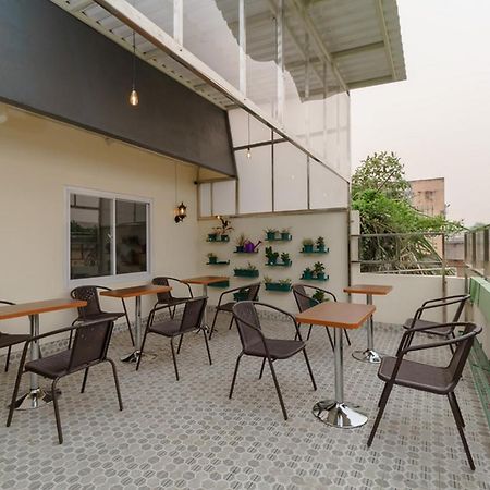 Reddoorz Plus Near Rs Rk Charitas 2 Palembang Dış mekan fotoğraf