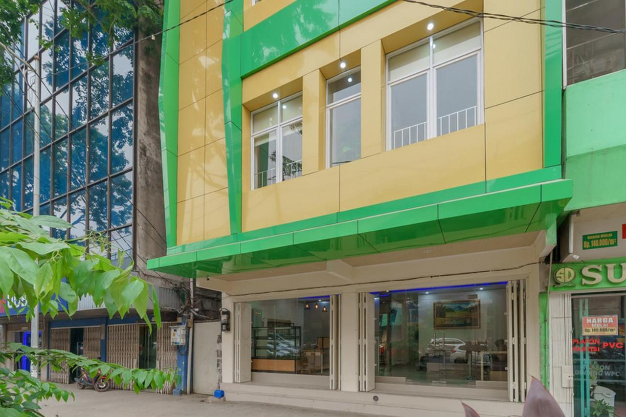 Reddoorz Plus Near Rs Rk Charitas 2 Palembang Dış mekan fotoğraf