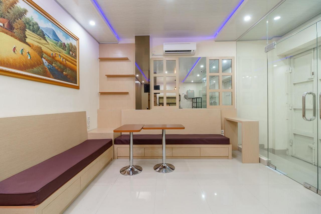 Reddoorz Plus Near Rs Rk Charitas 2 Palembang Dış mekan fotoğraf